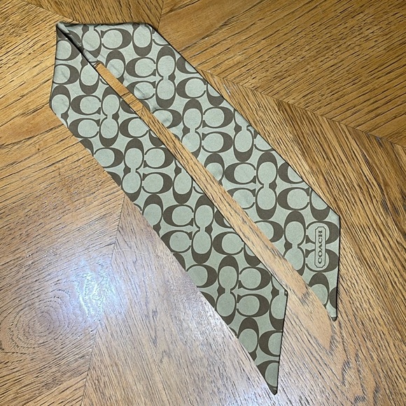 Coach Accessories - COACH SIGNATURE SILK SCARF